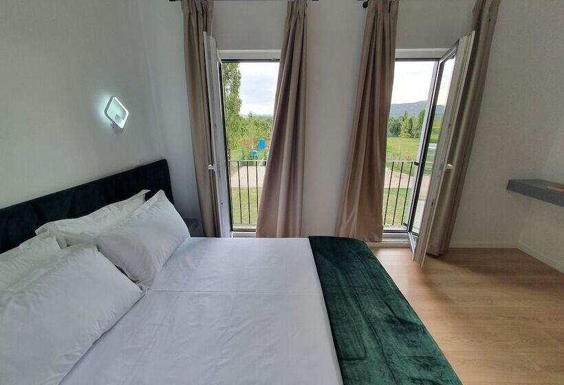 酒店 Nerium Garden Inn Tirana Airport