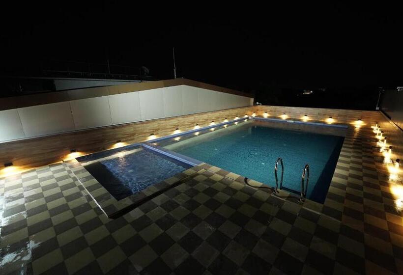 酒店 Newline Orchid