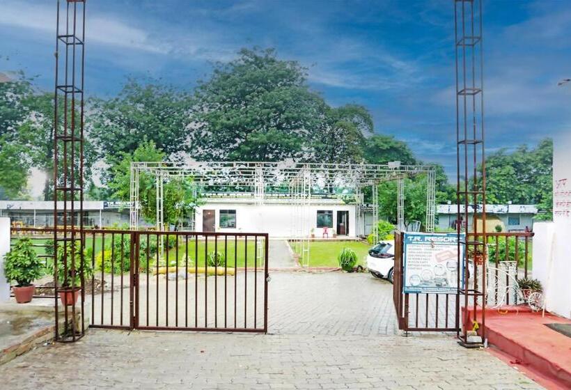 فندق Oyo Flagship T R Resort