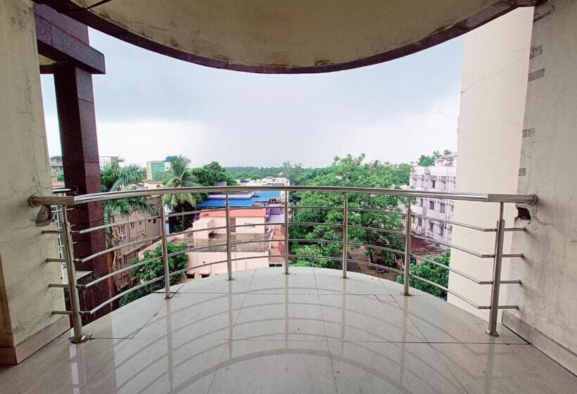 호텔 Reliance Guest House