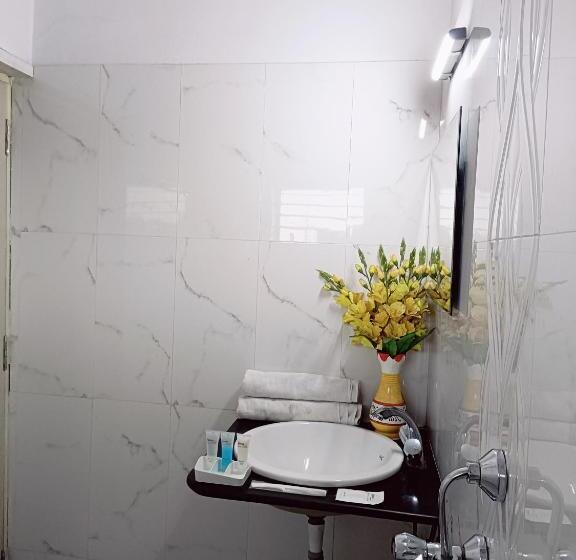 호텔 Reliance Guest House