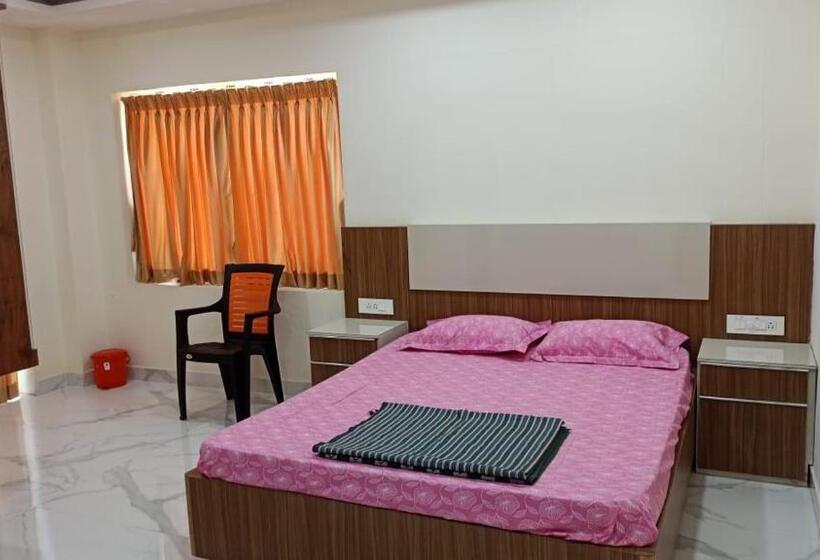 호텔 Spn Shubam Rooms