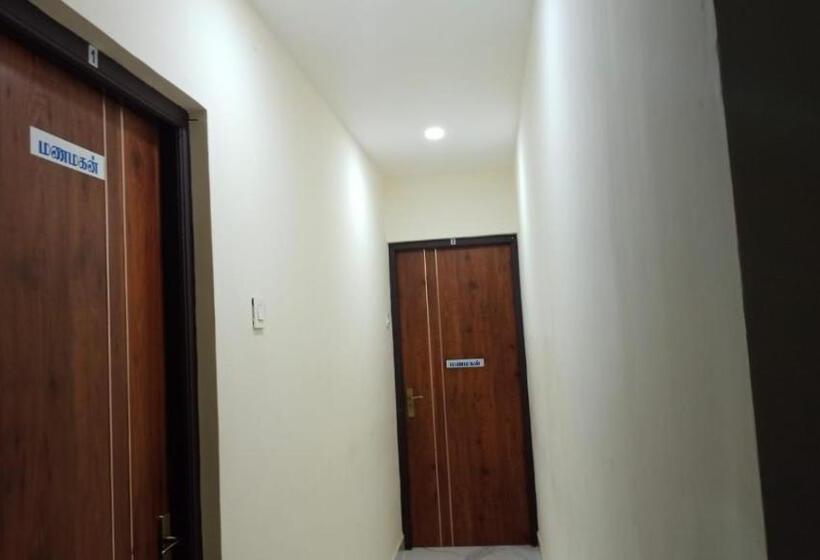 호텔 Spn Shubam Rooms