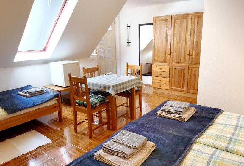 Пансион Family Vendégház