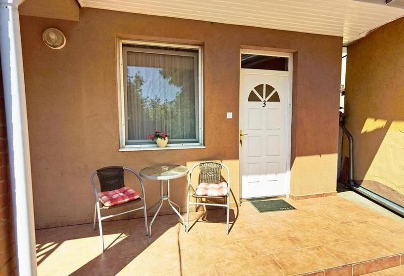 Пансион Family Vendégház