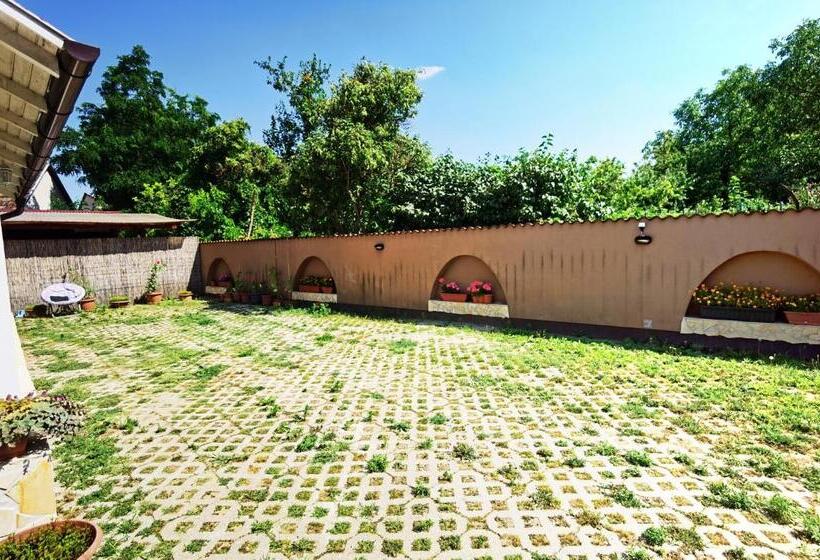 Пансион Family Vendégház