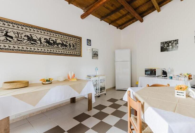 بنسيون Il Corbezzolo