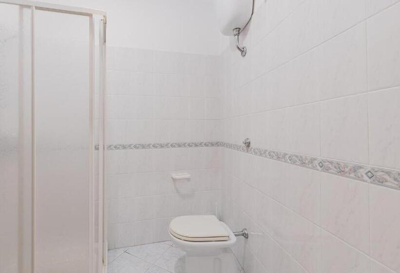 بنسيون Il Corbezzolo