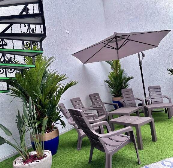 Pension The View Hostel & Lounge