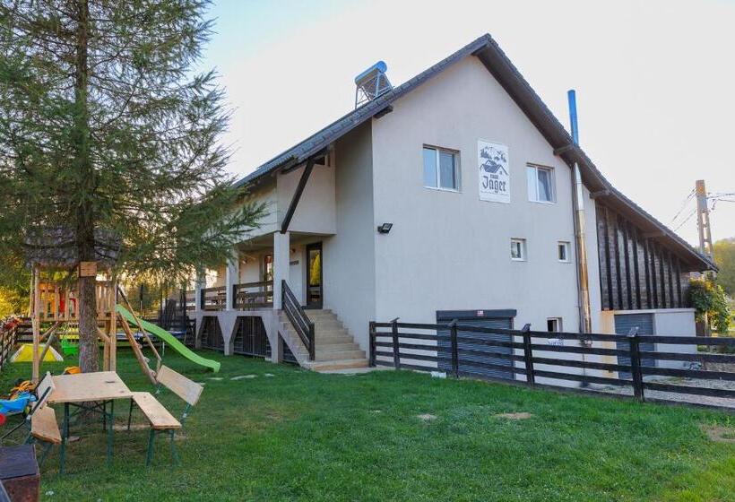 Bed and Breakfast Casa Iager   Vama Buzaului