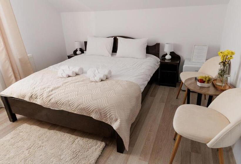 Bed and Breakfast Casa Iager   Vama Buzaului