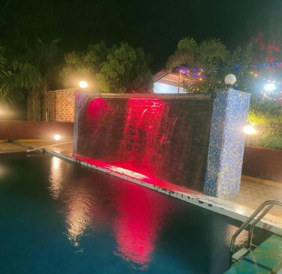 Green Blossom Resort Roha