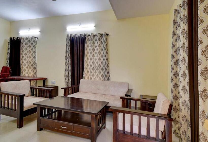 فندق Collection O Paradise Oak Tree