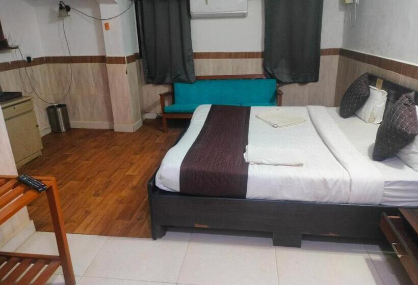 בית מלון כפרי Goa Divine Candolim