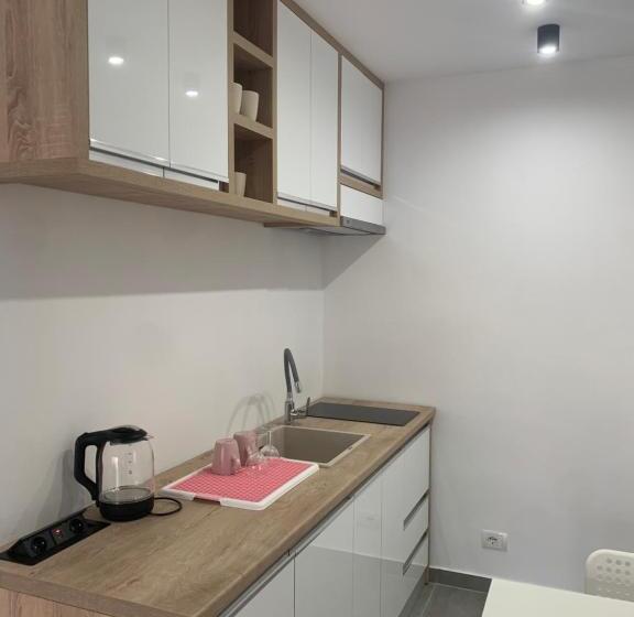 هتل Hela Residence