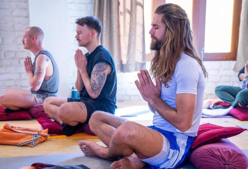 酒店 Himalayan Yoga Association