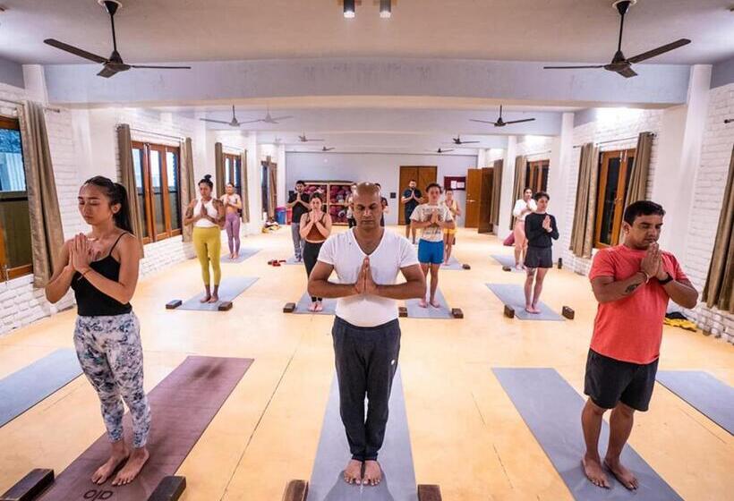 酒店 Himalayan Yoga Association
