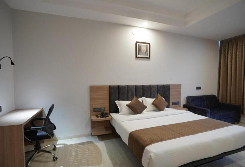 فندق Krishna Inn