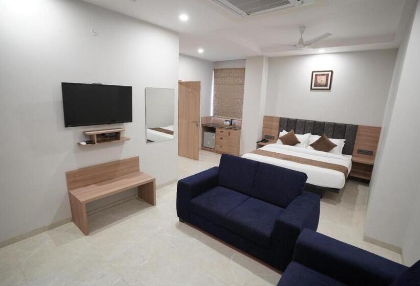 فندق Krishna Inn