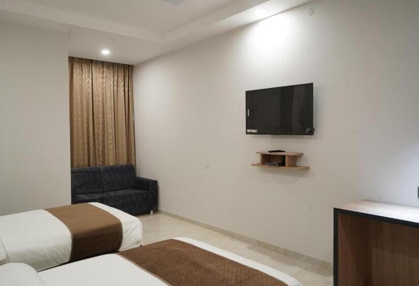 فندق Krishna Inn