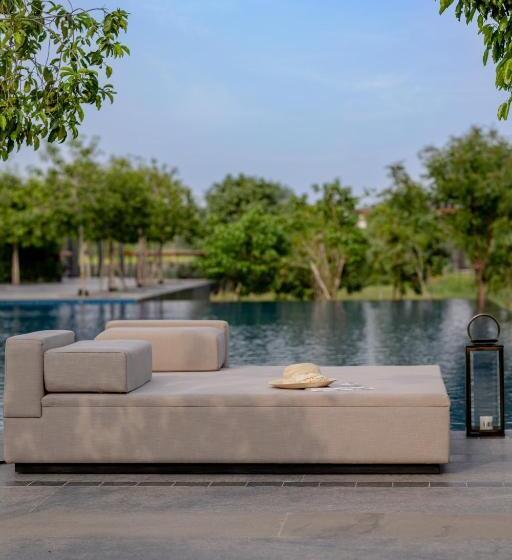 Hotel Mysa Zinc Journey By The Fern, Nani Devati