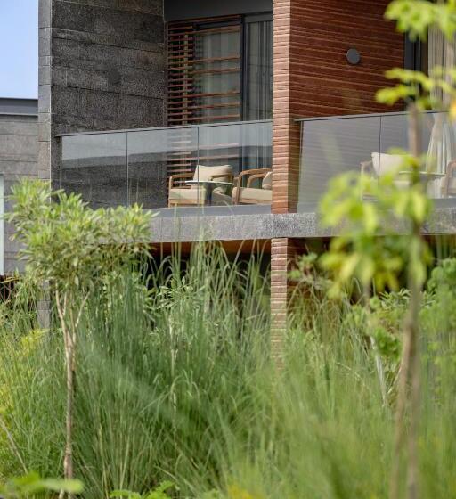 Szálloda Mysa Zinc Journey By The Fern, Nani Devati