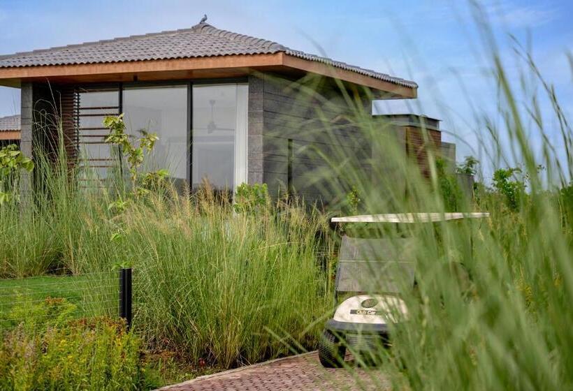 Hotel Mysa Zinc Journey By The Fern, Nani Devati