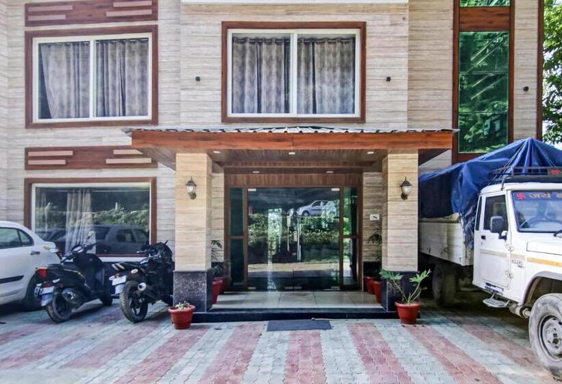 호텔 Oyo Flagship The Manali Nomads