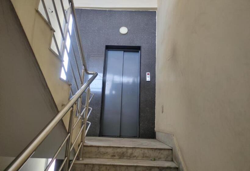 هتل Staymaker Reliance O Tel