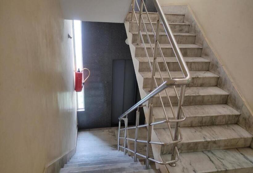 هتل Staymaker Reliance O Tel