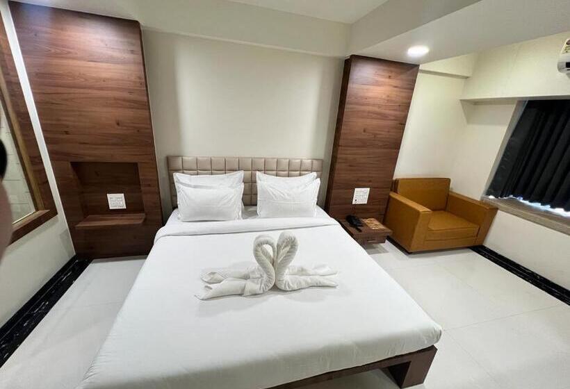 Fabhotel The Nashik Inn   Nr Vijay Mamta Theatre, Nashik Road