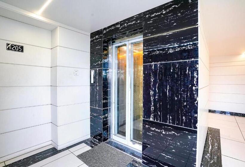 Fabhotel The Nashik Inn   Nr Vijay Mamta Theatre, Nashik Road