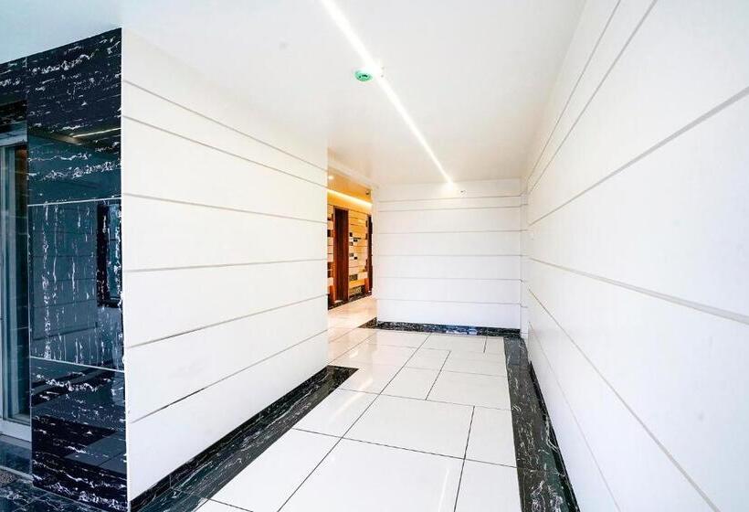 Fabhotel The Nashik Inn   Nr Vijay Mamta Theatre, Nashik Road