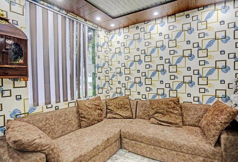 Oyo Flagship Hotel New Jagrani Palace