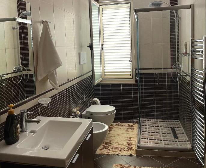 פנסיון Albjona Guesthouse