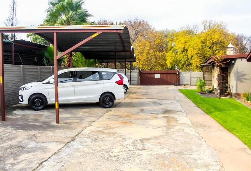 פנסיון Philile Guest House