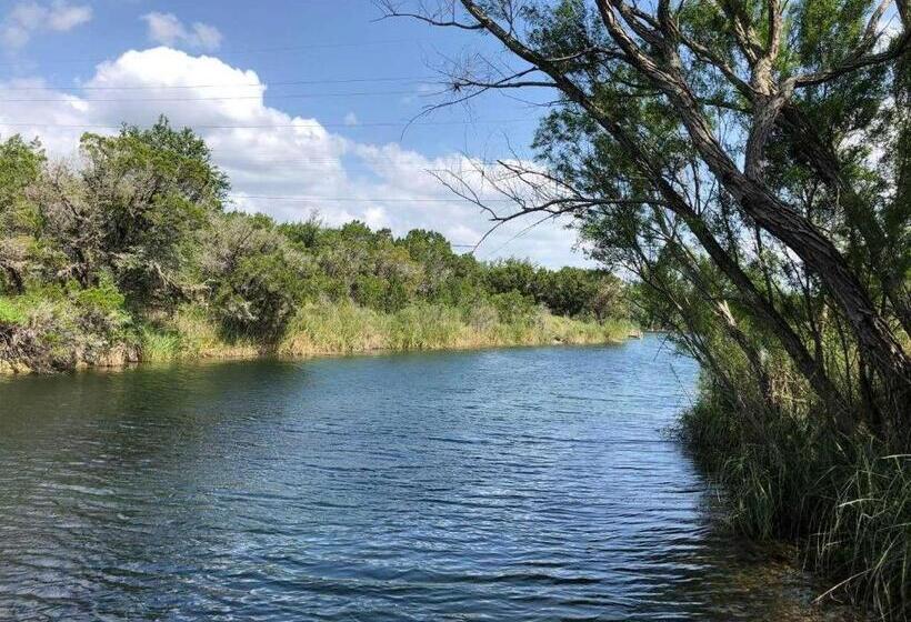 ペンション Rockin  B Ranch Bluff House