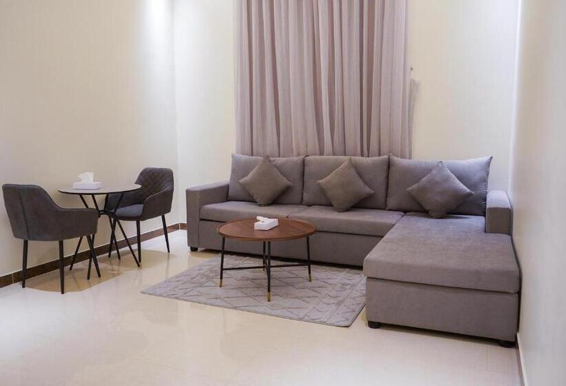 ايار للشقق المخدومه