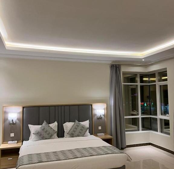 ايار للشقق المخدومه