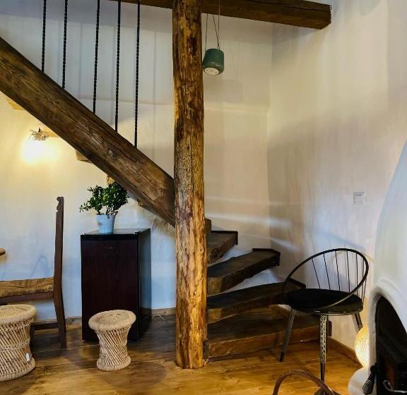 ベッドアンドブレックファースト Inside, The Village  Wooden Hideaway