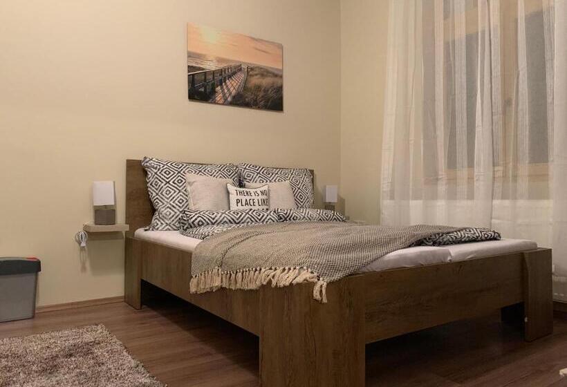 ベッドアンドブレックファースト Mayer Vendégház