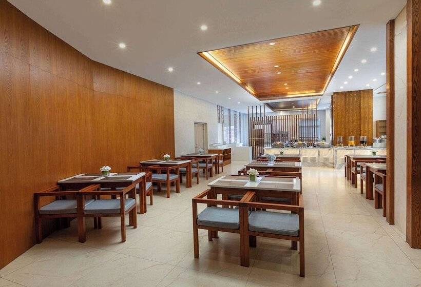 Days Hotel By Wyndham Dali High Speed Railway Station