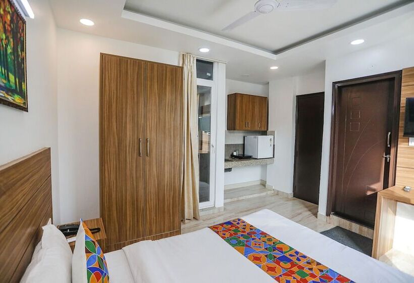 Fabhotel Unique Stay