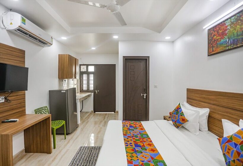 Fabhotel Unique Stay