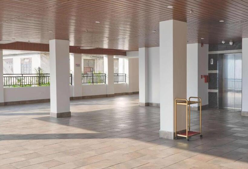 Отель Days Inn By Wyndham Gangtok Tadong