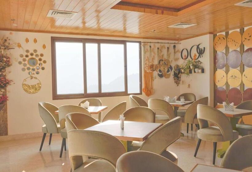 Отель Days Inn By Wyndham Gangtok Tadong