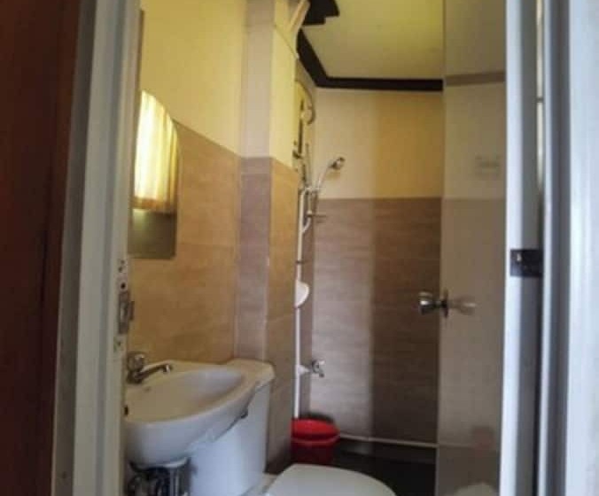 هتل Delta Star Manor