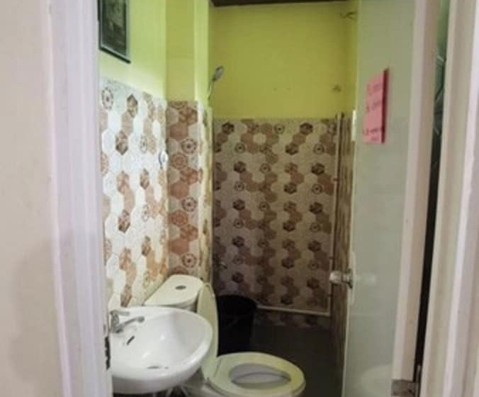 هتل Delta Star Manor