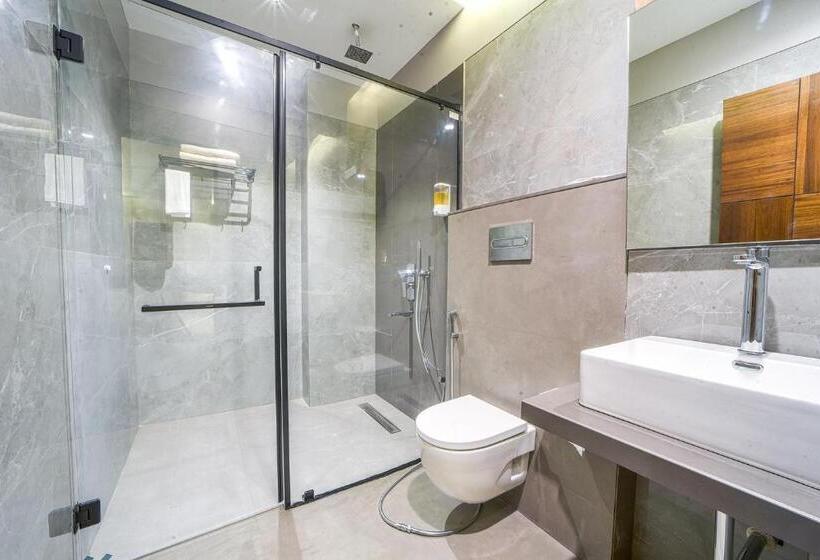 בית מלון כפרי Devgiri Inn And Restaurant