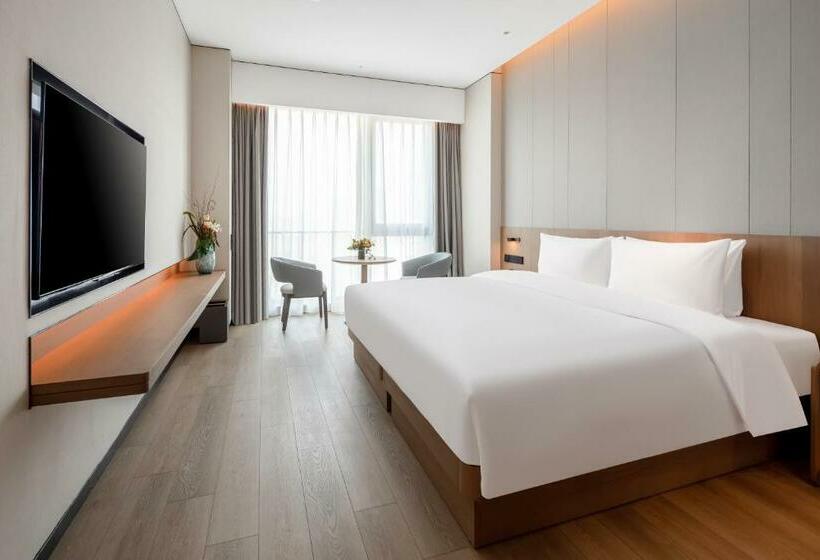 The Coli Hotel Jinan